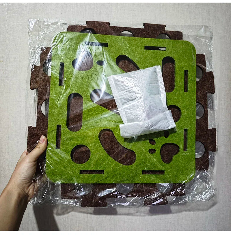 Pet Cat Puzzle Maze Holes Toys Felt Box With Bell Ball.